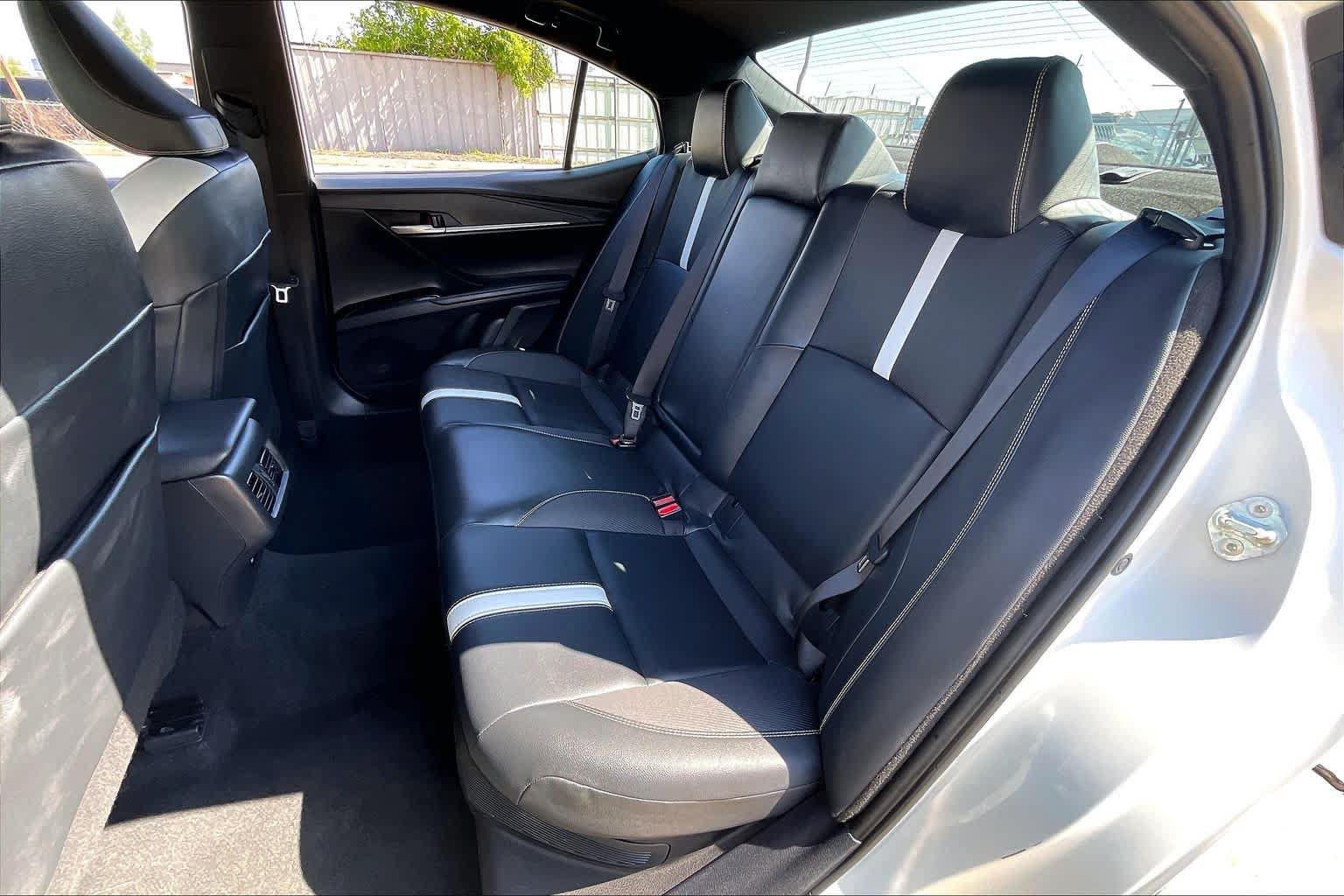 Used 2025 Toyota Camry SE FWD image 41