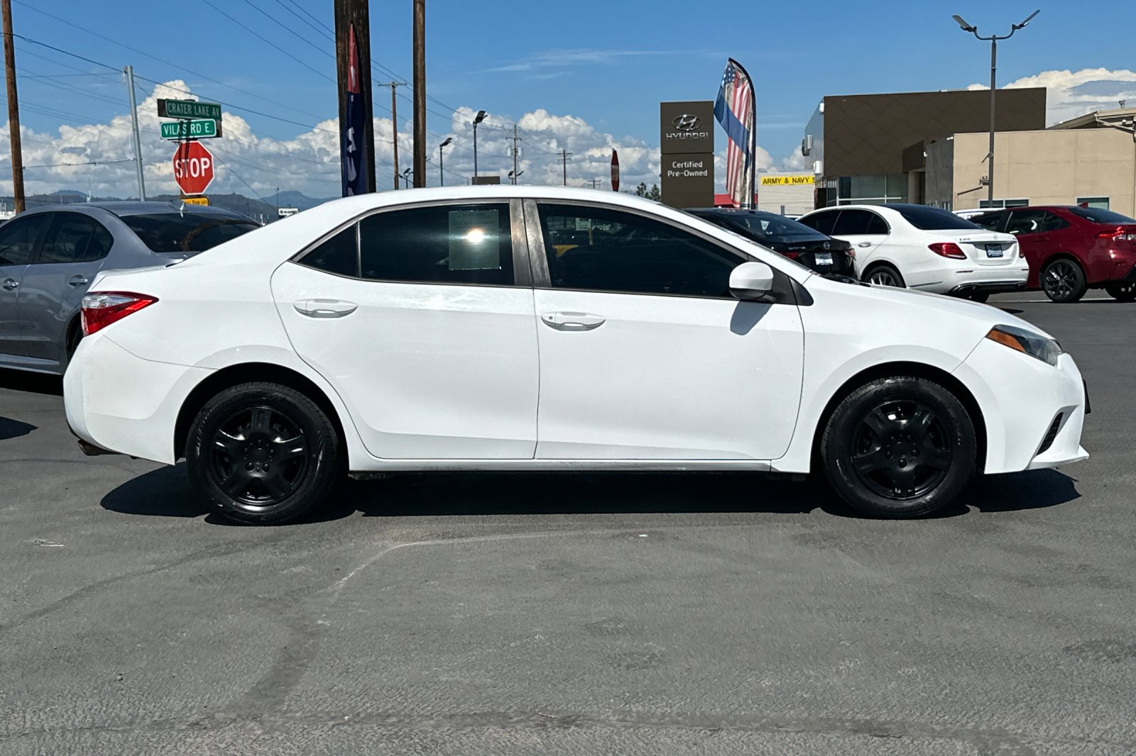 Used 2015 Toyota Corolla L image 3