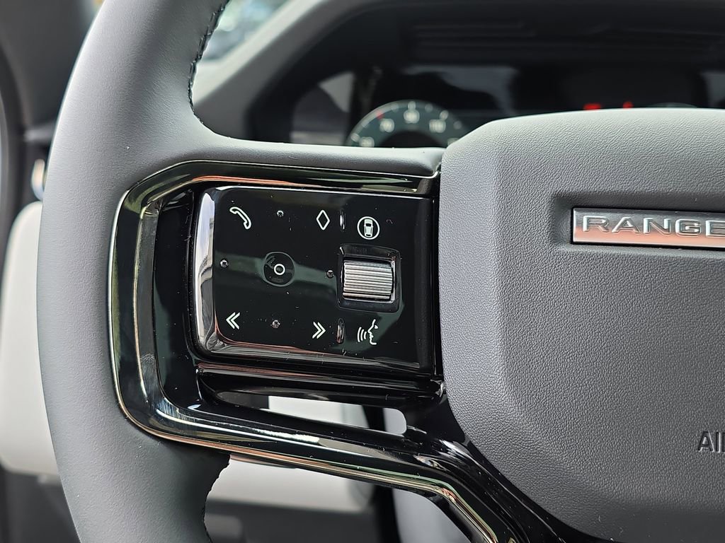 New 2026 Land Rover Range Rover Evoque S image 17