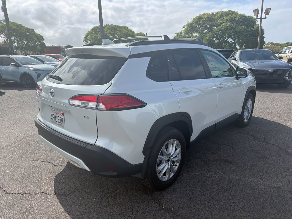 Used 2024 Toyota Corolla Cross LE FWD image 4