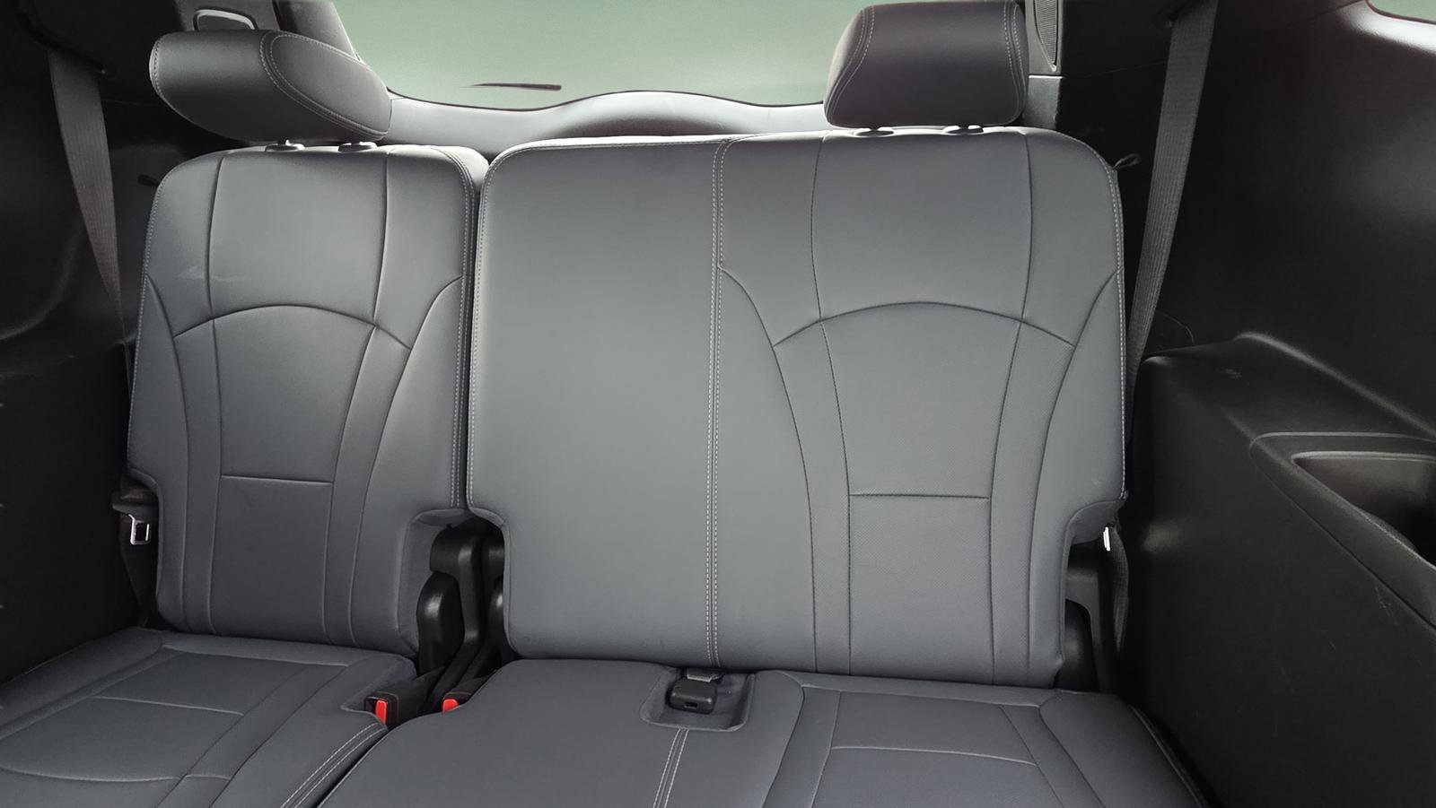 Used 2024 Buick Enclave Premium image 13