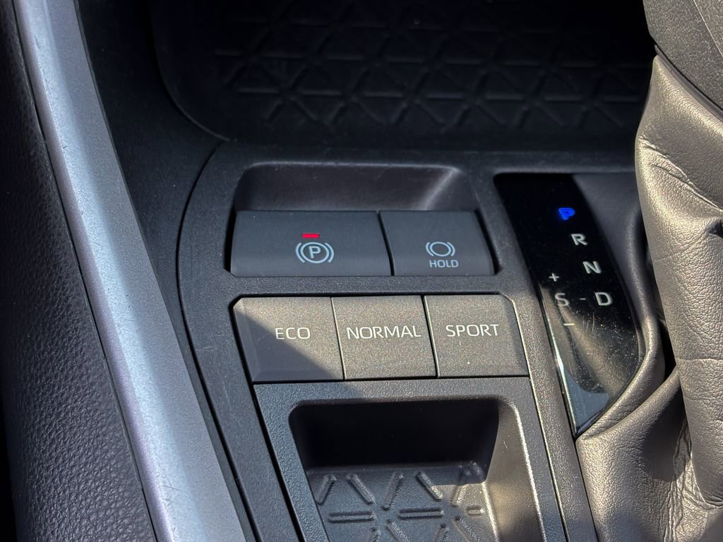 Used 2024 Toyota RAV4 XLE image 36