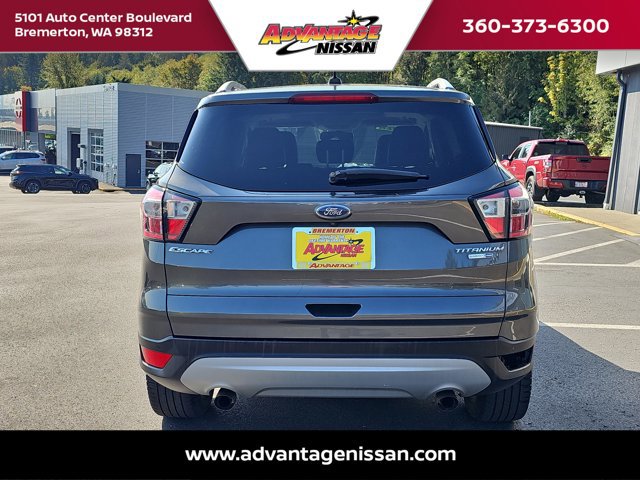 Used 2017 Ford Escape Titanium image 4