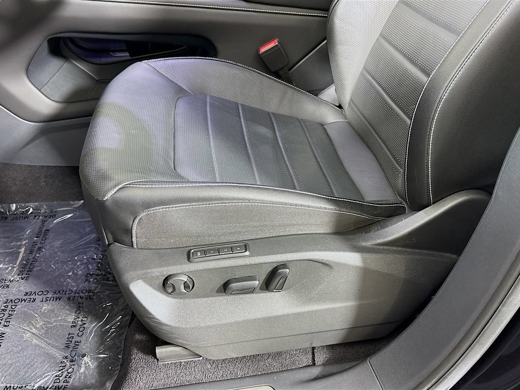 Used 2024 Volkswagen Atlas SEL AWD/4WD image 21