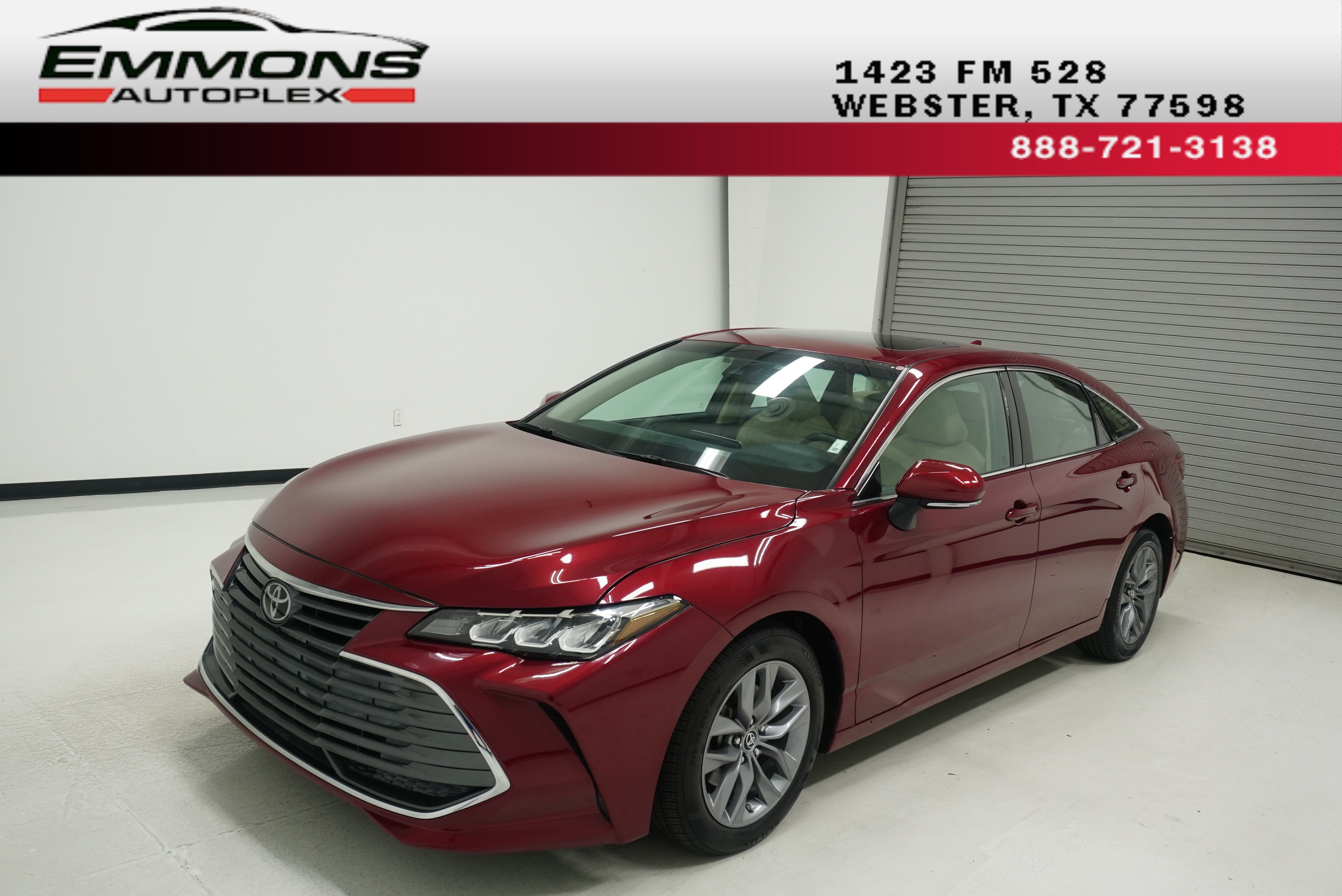 Used 2019 Toyota Avalon XLE w/ Moonroof Package