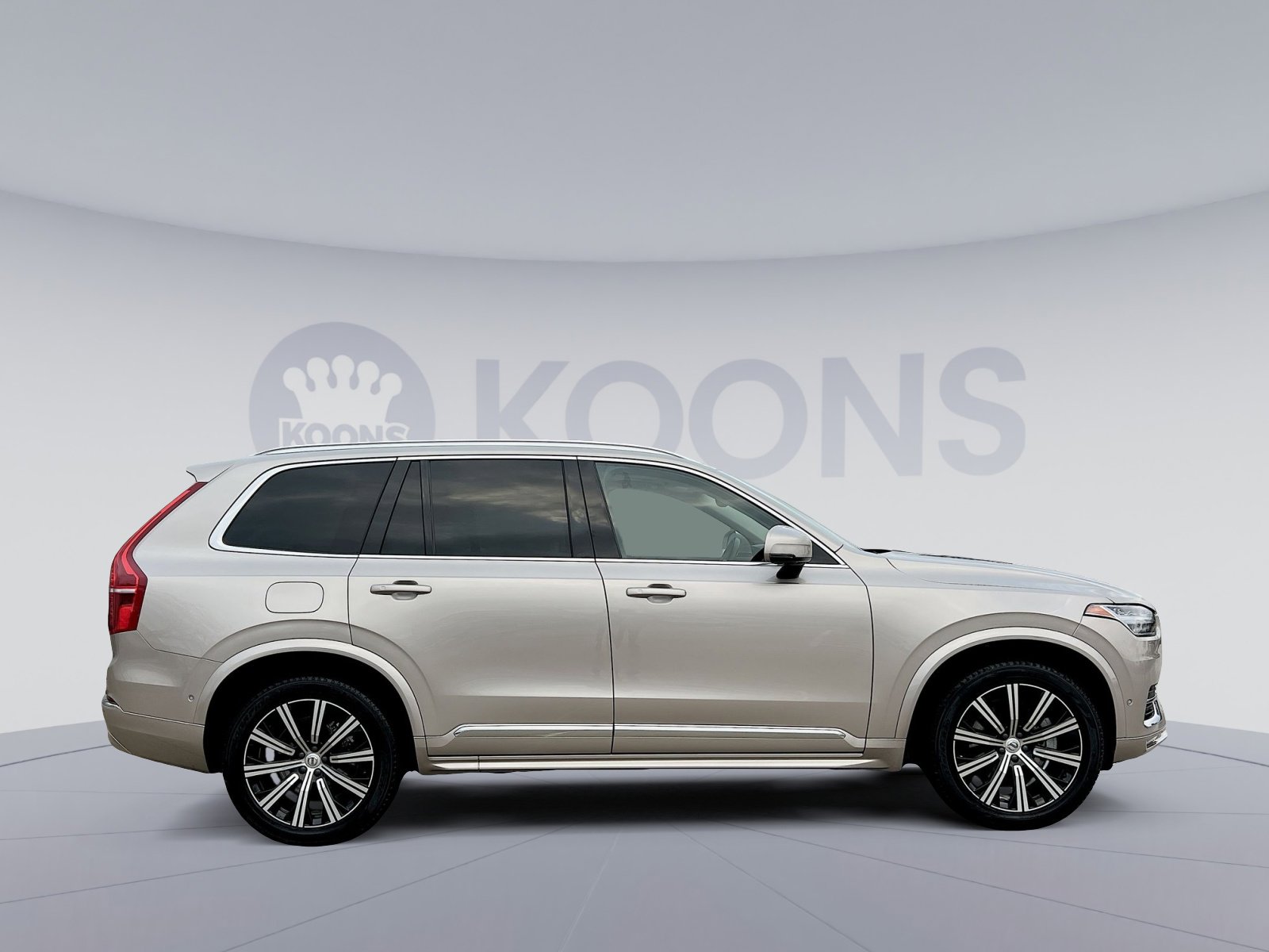 Certified 2023 Volvo XC90 B6 Plus w/ Protection Package Premier image 8