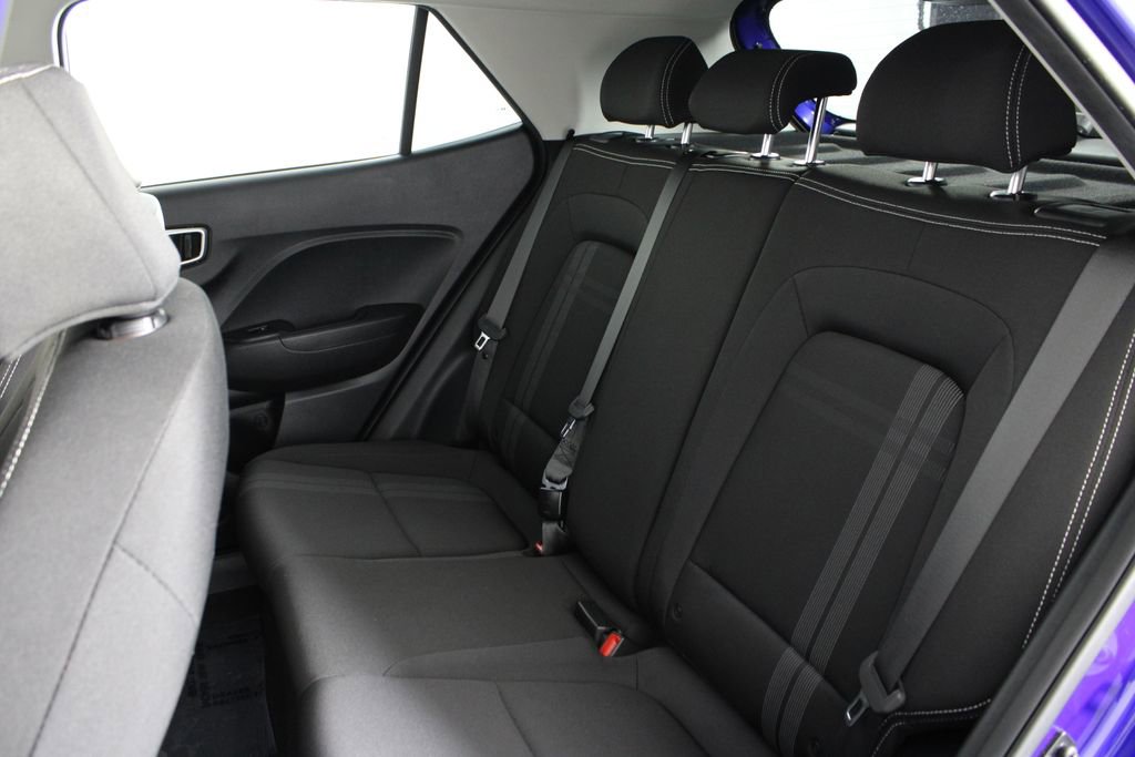 Certified 2024 Hyundai Venue SEL image 21