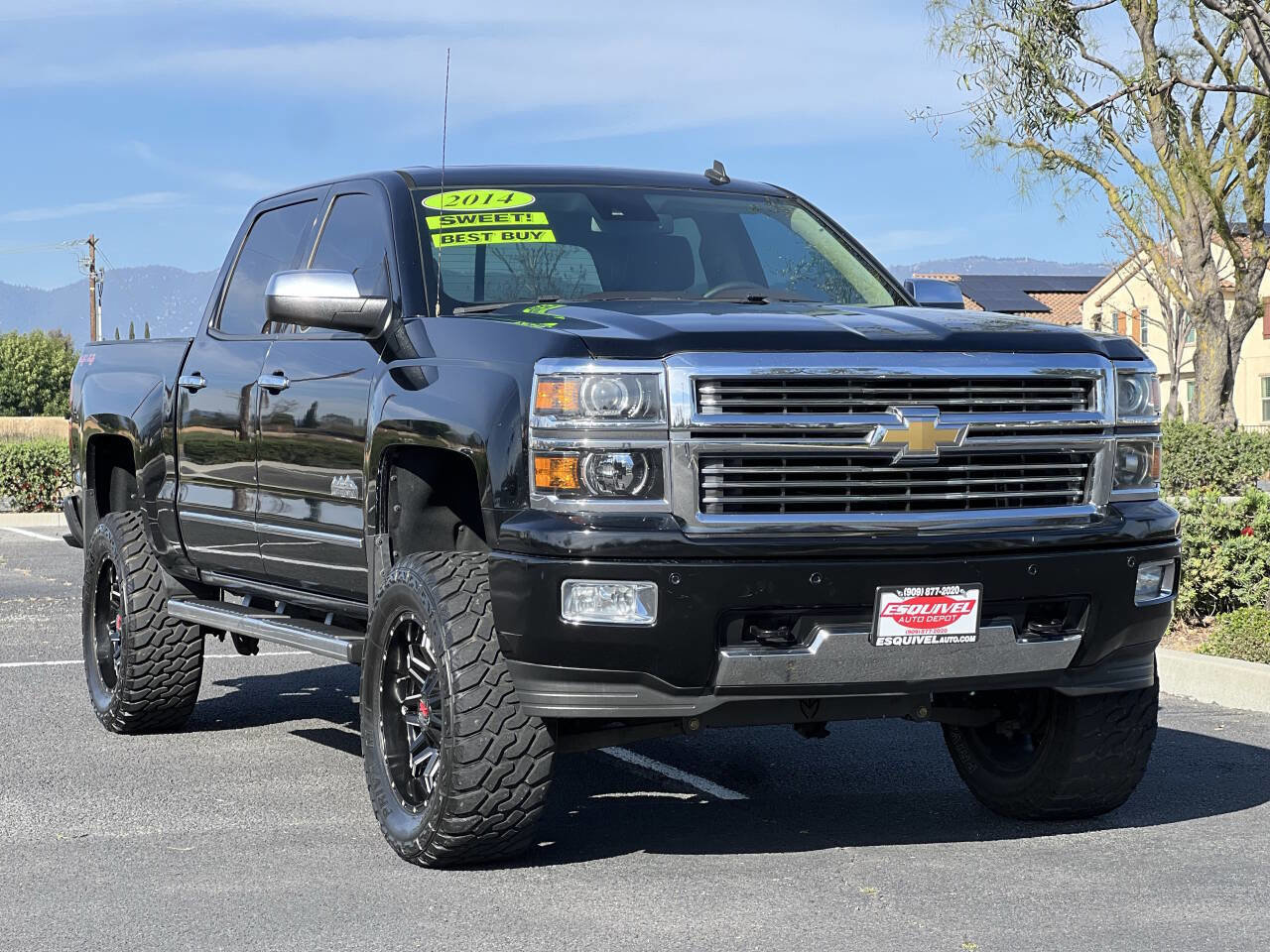 Used 2014 Chevrolet Silverado 1500 High Country w/ High Country Premium Package image 4