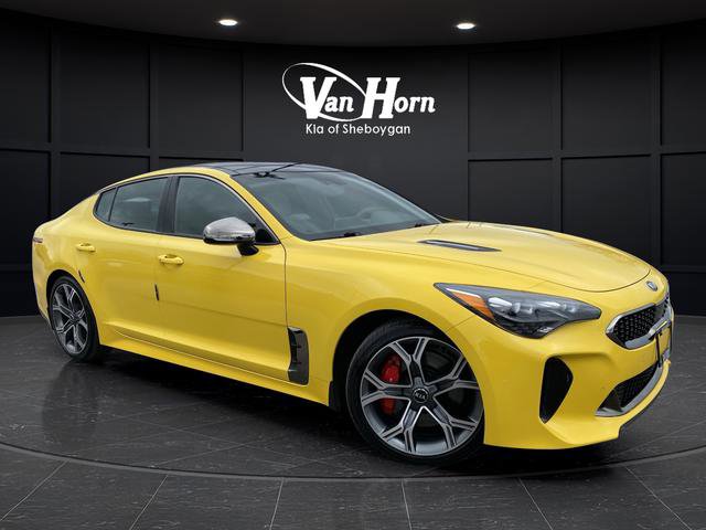Used 2018 Kia Stinger GT2 image 2