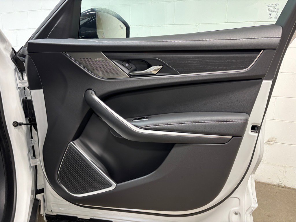 New 2026 Jaguar F-PACE R-Dynamic S image 33