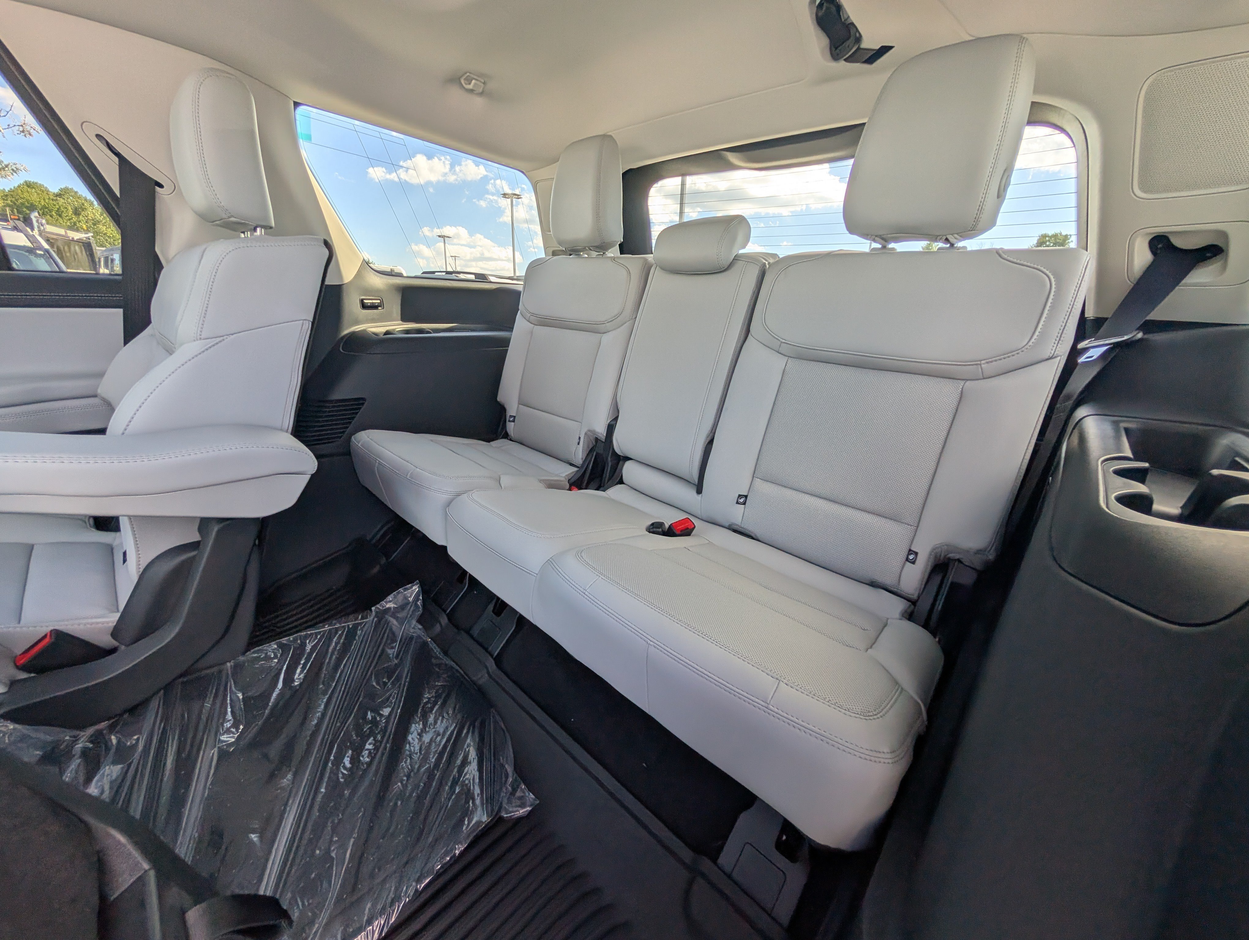 New 2027 Ford Expedition Platinum AWD/4WD image 12