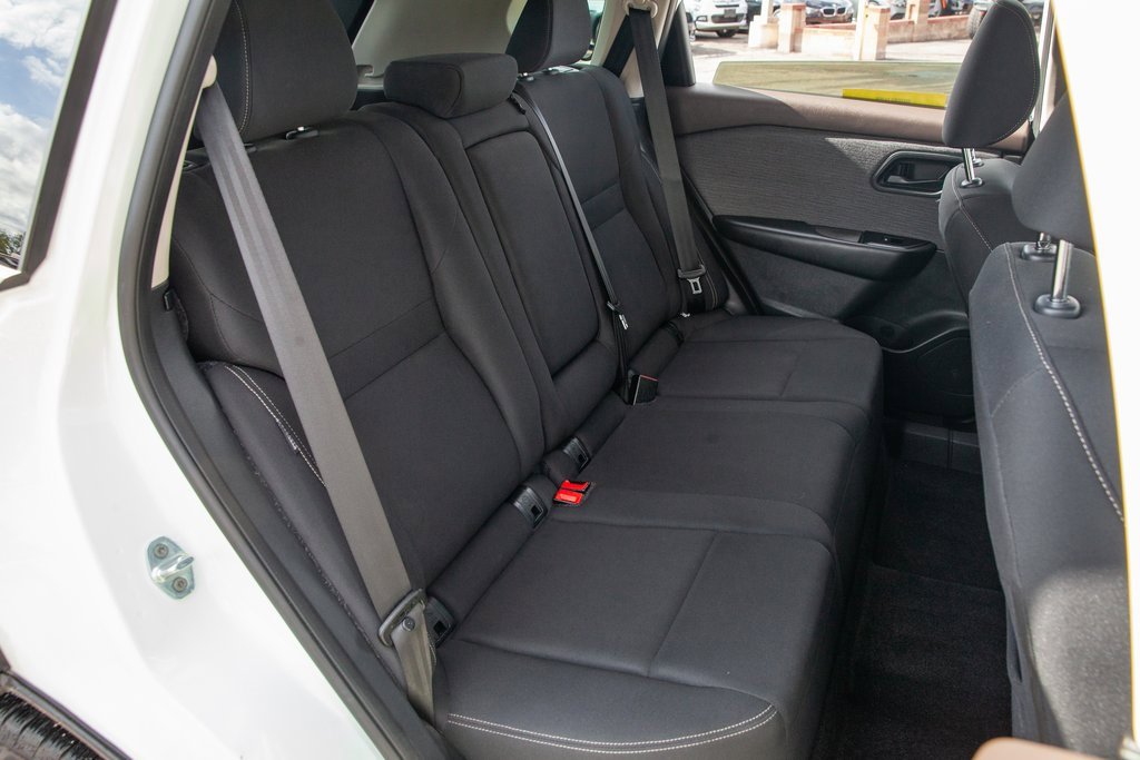 Used 2023 Nissan Rogue S image 12