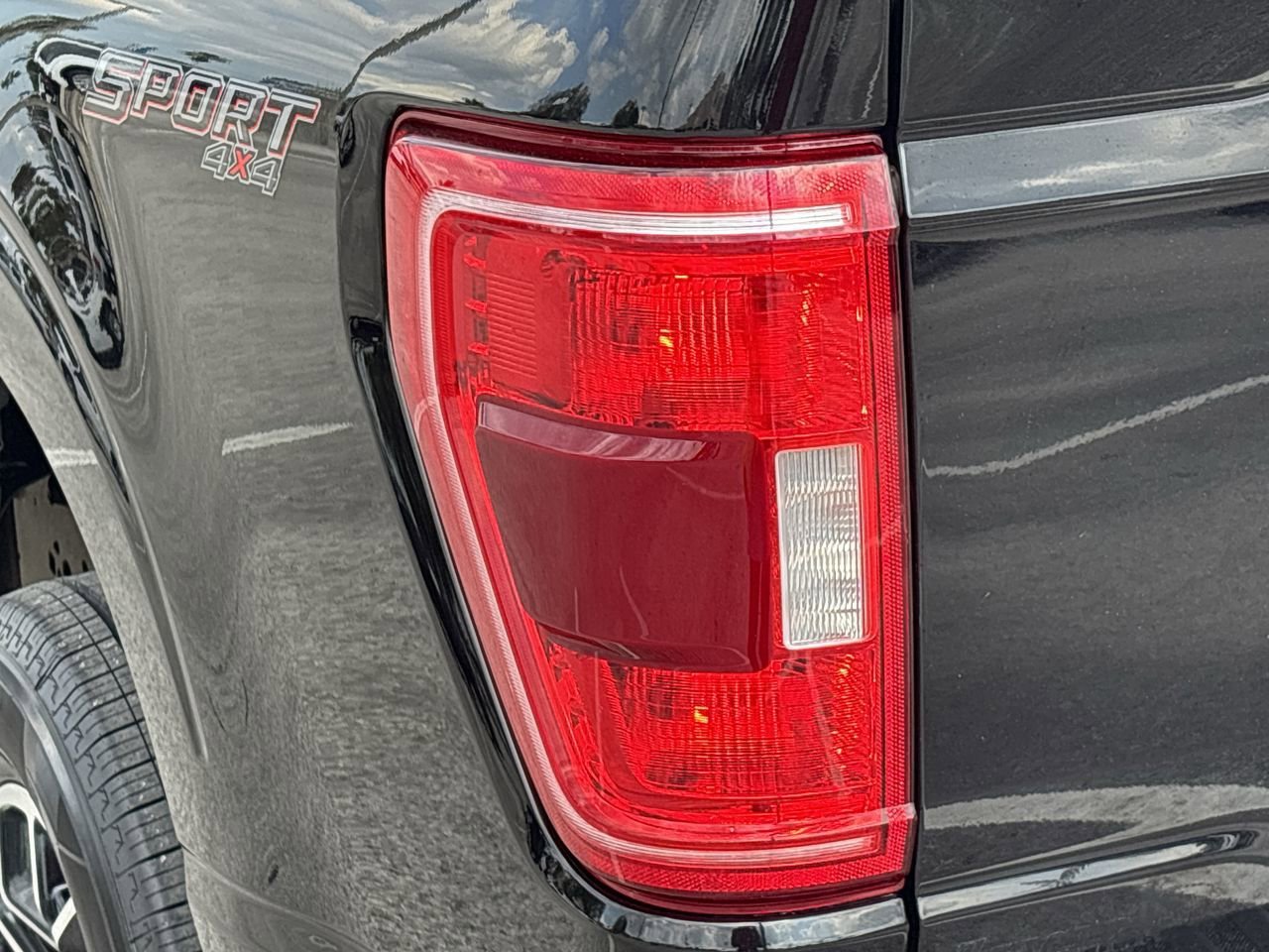 Used 2023 Ford F150 XLT w/ Equipment Group 302A High image 6