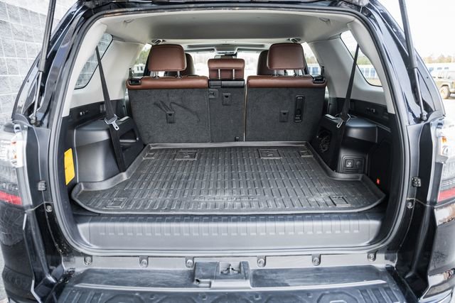 Used 2022 Toyota 4Runner Limited image 9