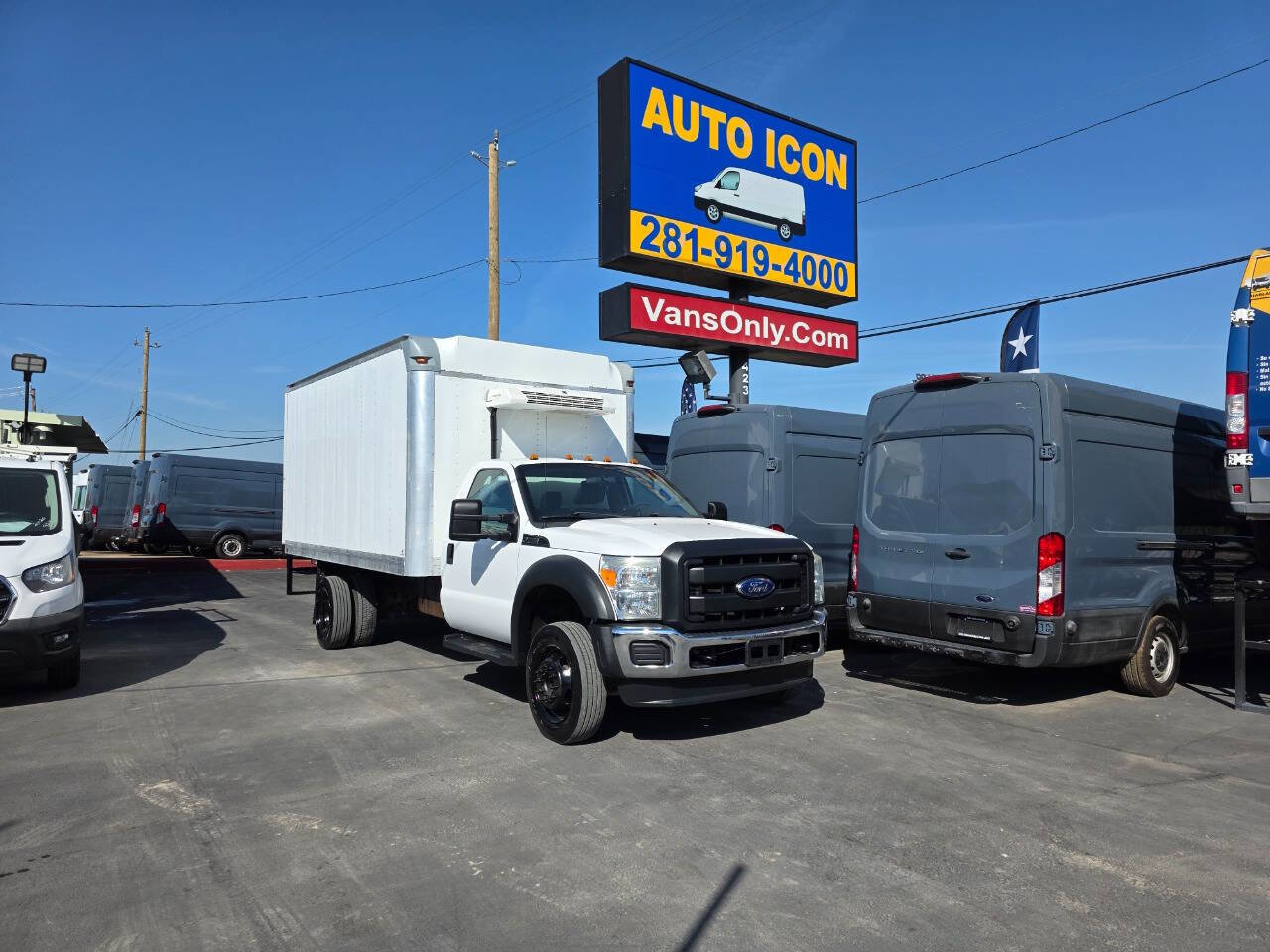 Used 2016 Ford F550 2WD Regular Cab Super Duty image 24