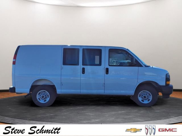 New 2025 GMC Savana 2500 w/ Driver Convenience Package RWD image 22