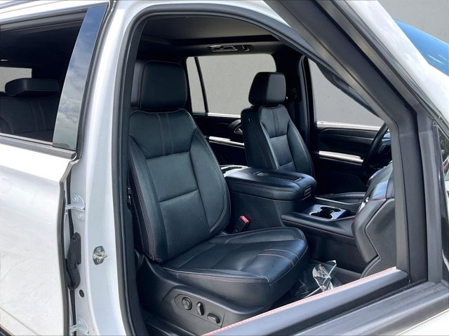 Used 2021 Chevrolet Suburban RST RWD image 8