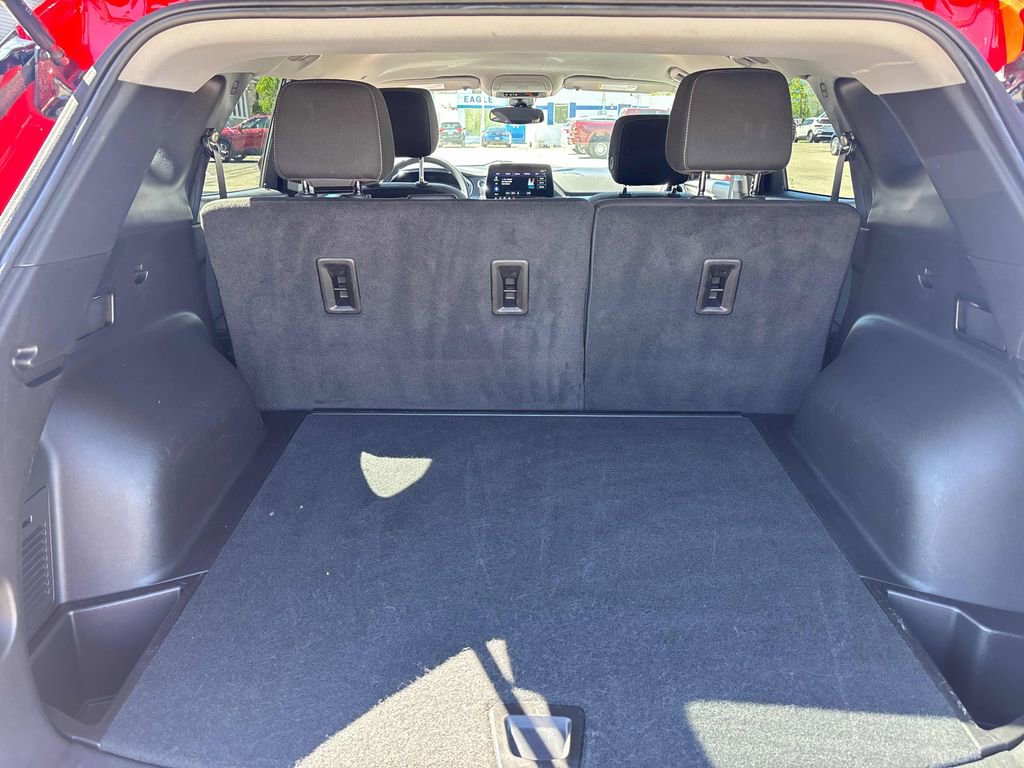 Used 2025 Chevrolet Blazer LT AWD/4WD image 25