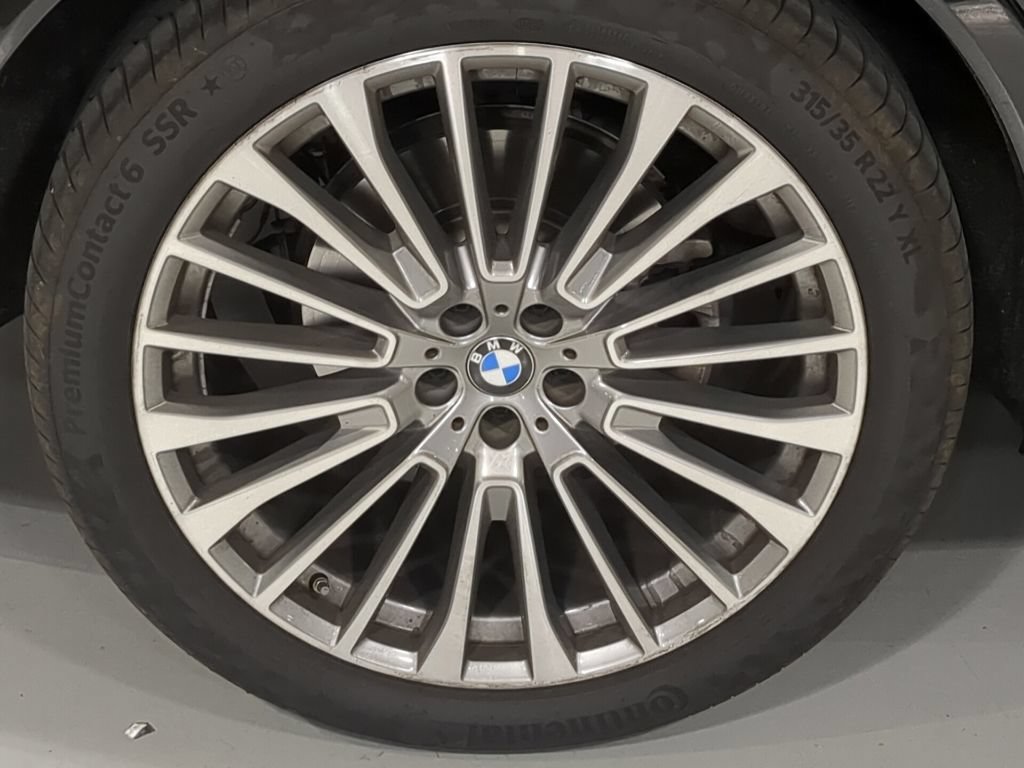 Certified 2024 BMW X7 xDrive40i w/ Premium Package AWD/4WD image 6
