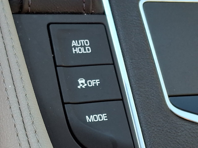 Used 2018 Cadillac CT6 Luxury AWD/4WD image 24