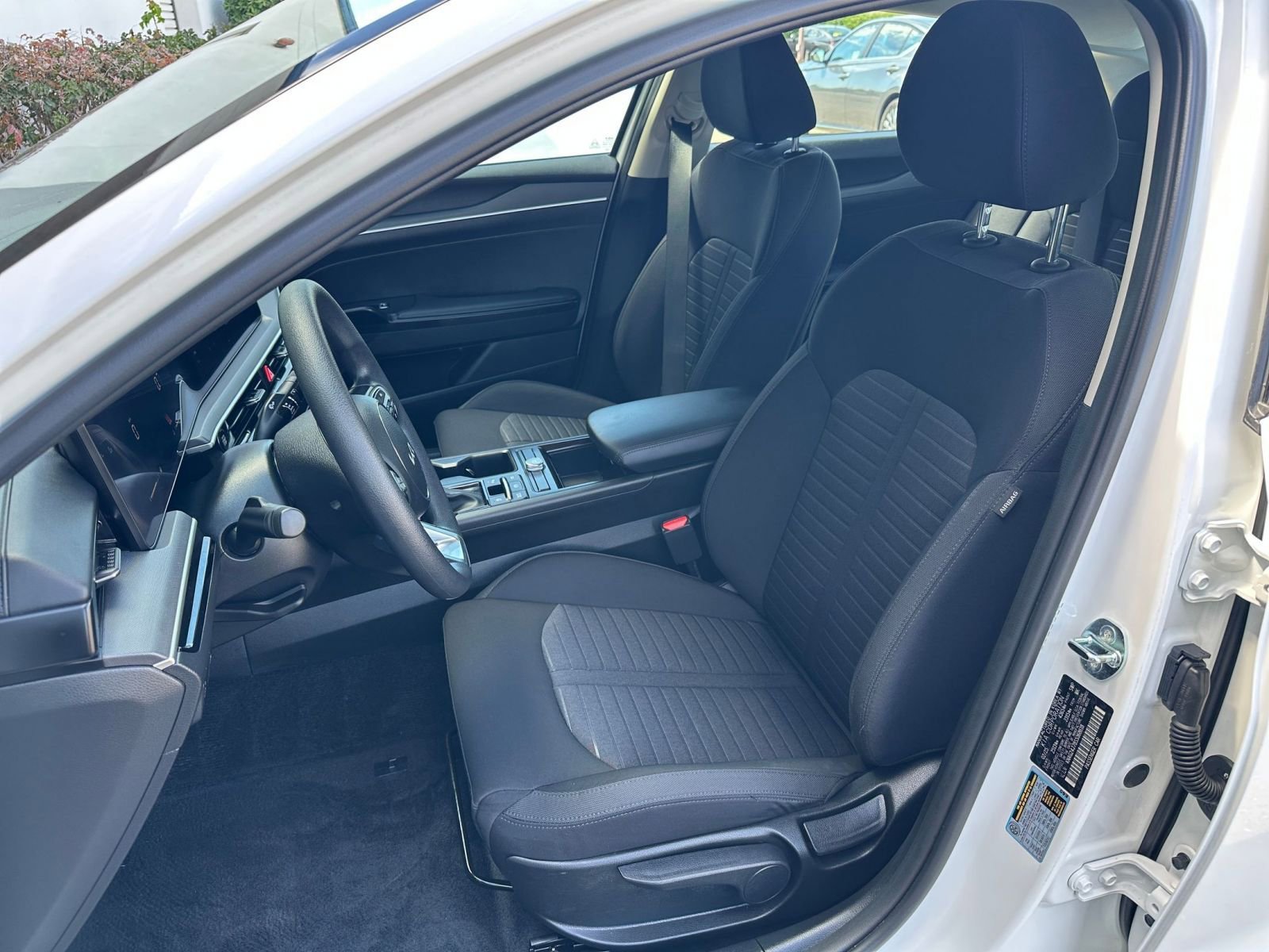 Used 2025 Kia K5 LXS image 36