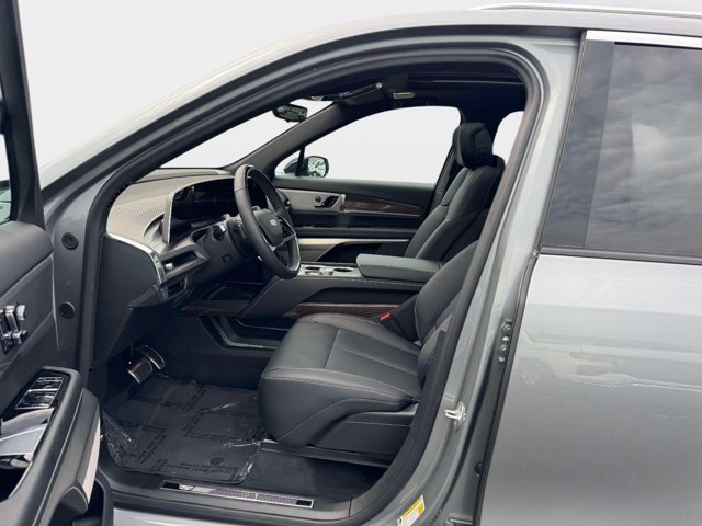 Certified 2026 Cadillac Vistiq Luxury AWD/4WD image 22