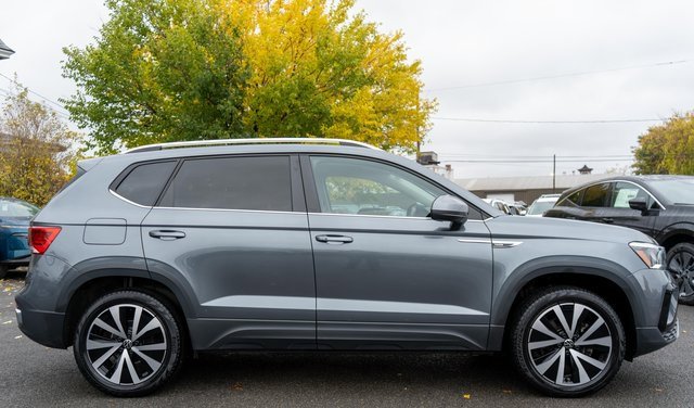 Used 2022 Volkswagen Taos SE image 5