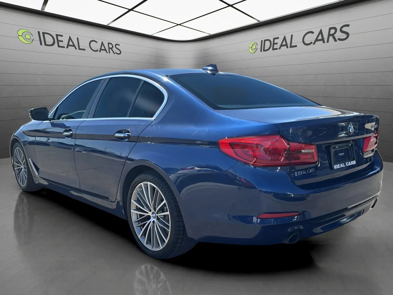 Used 2017 BMW 530i RWD image 9