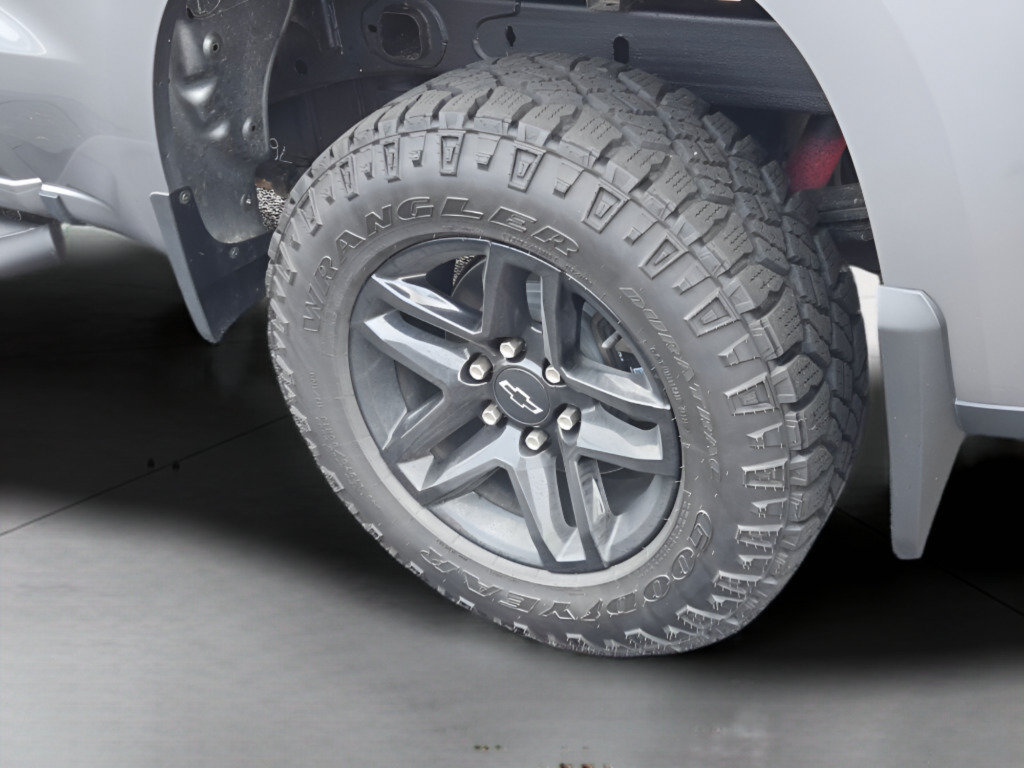 Certified 2021 Chevrolet Silverado 1500 LT Trail Boss w/ LPO, Dark Essentials Package AWD/4WD image 19