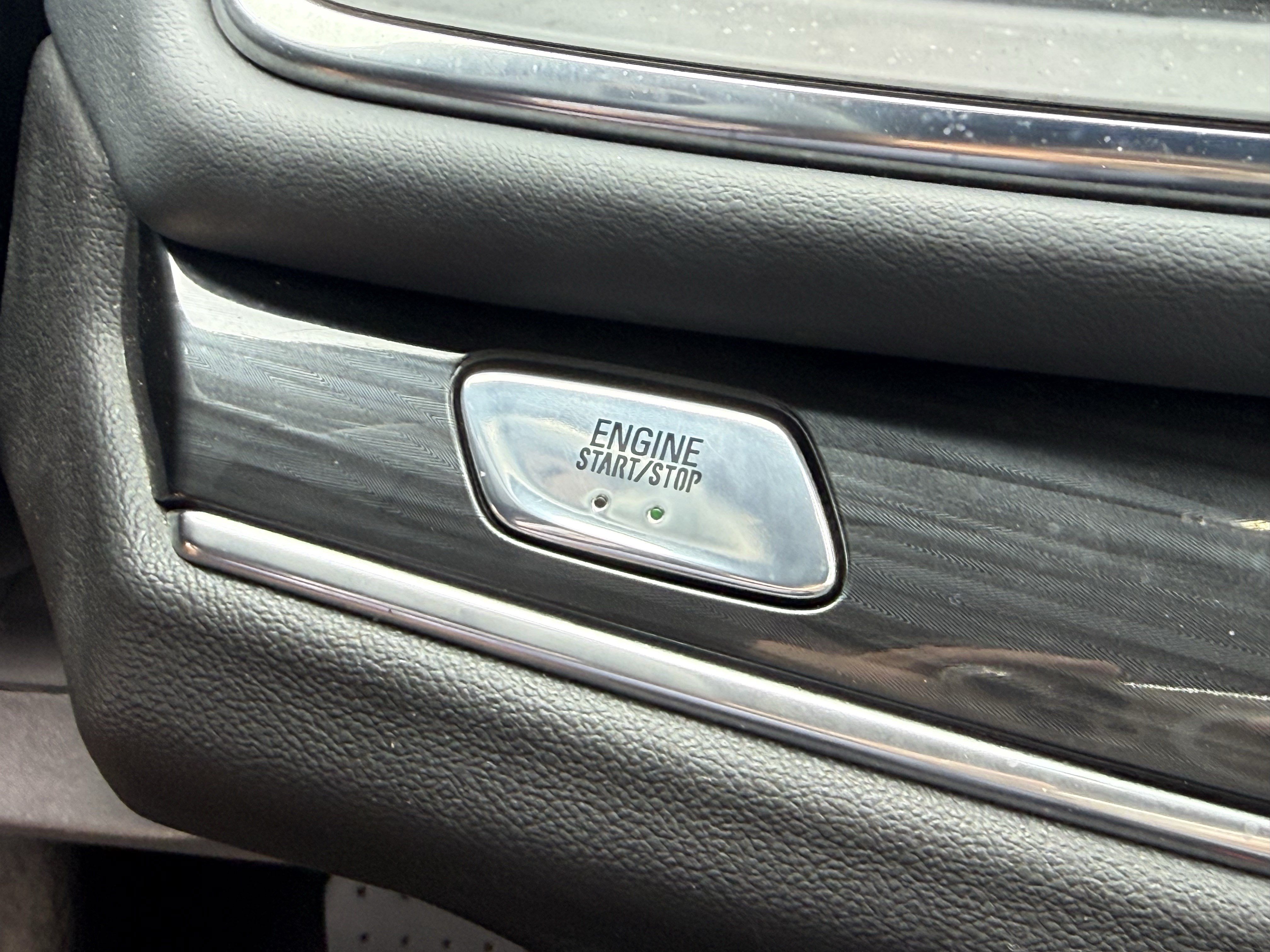 Used 2023 Buick Enclave Essence w/ Sport Touring Edition FWD image 24