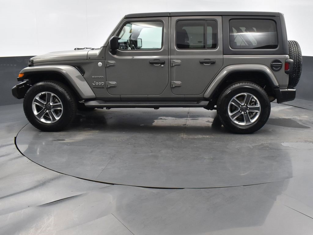 Used 2021 Jeep Wrangler Unlimited Sahara image 2