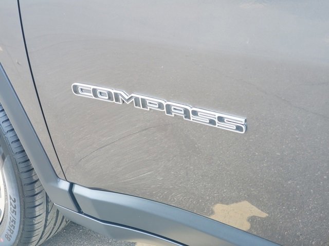Certified 2023 Jeep Compass Limited image 31