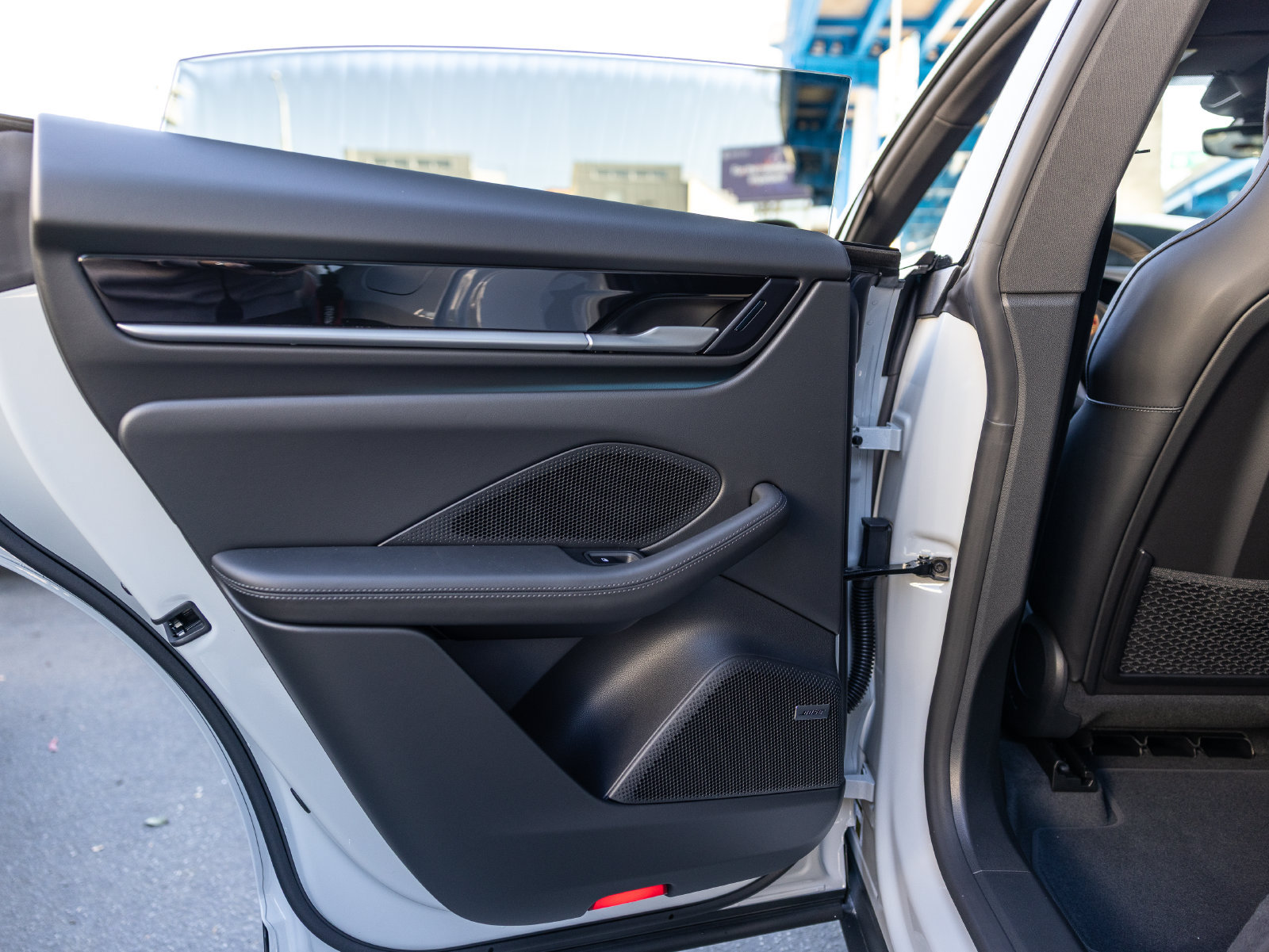 New 2026 Porsche Macan Electric RWD image 39