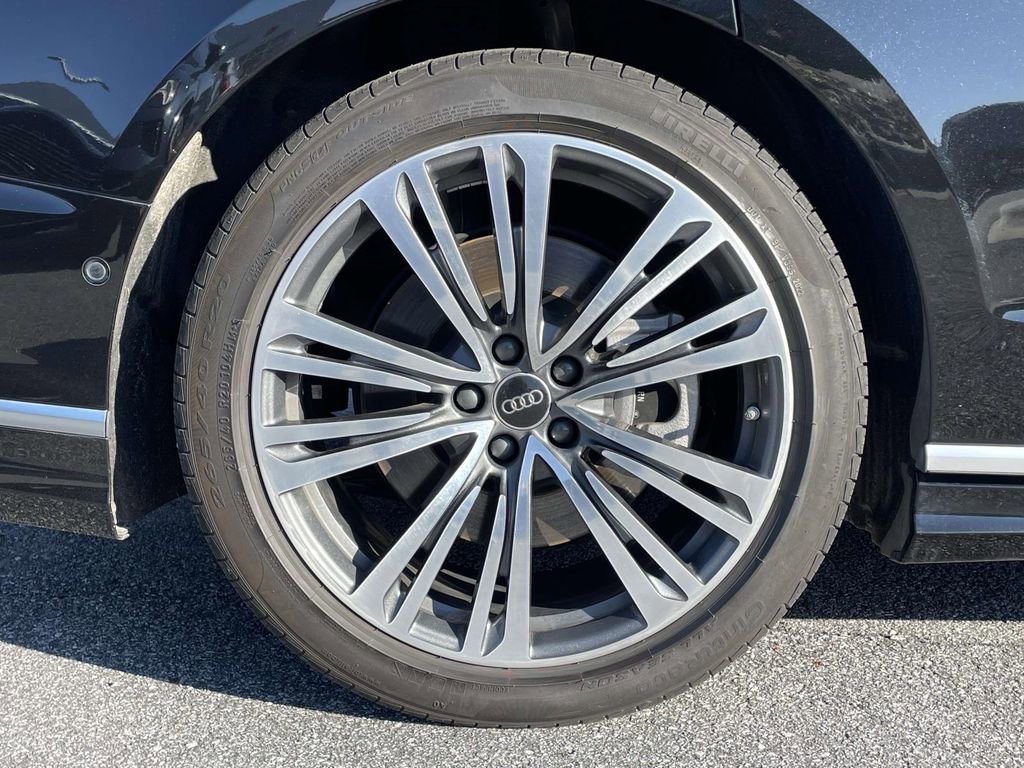 Used 2023 Audi A8 L 3.0T image 32