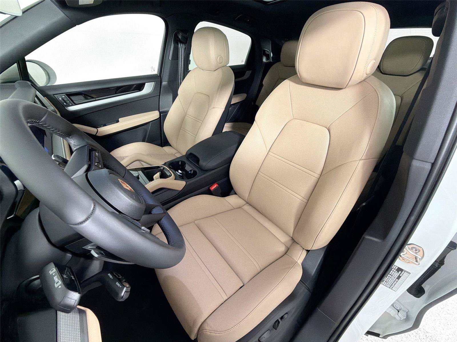 Used 2026 Porsche Cayenne S AWD/4WD image 5