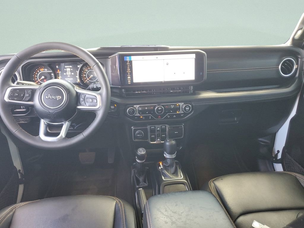 Used 2024 Jeep Wrangler Sahara w/ Technology Group image 14