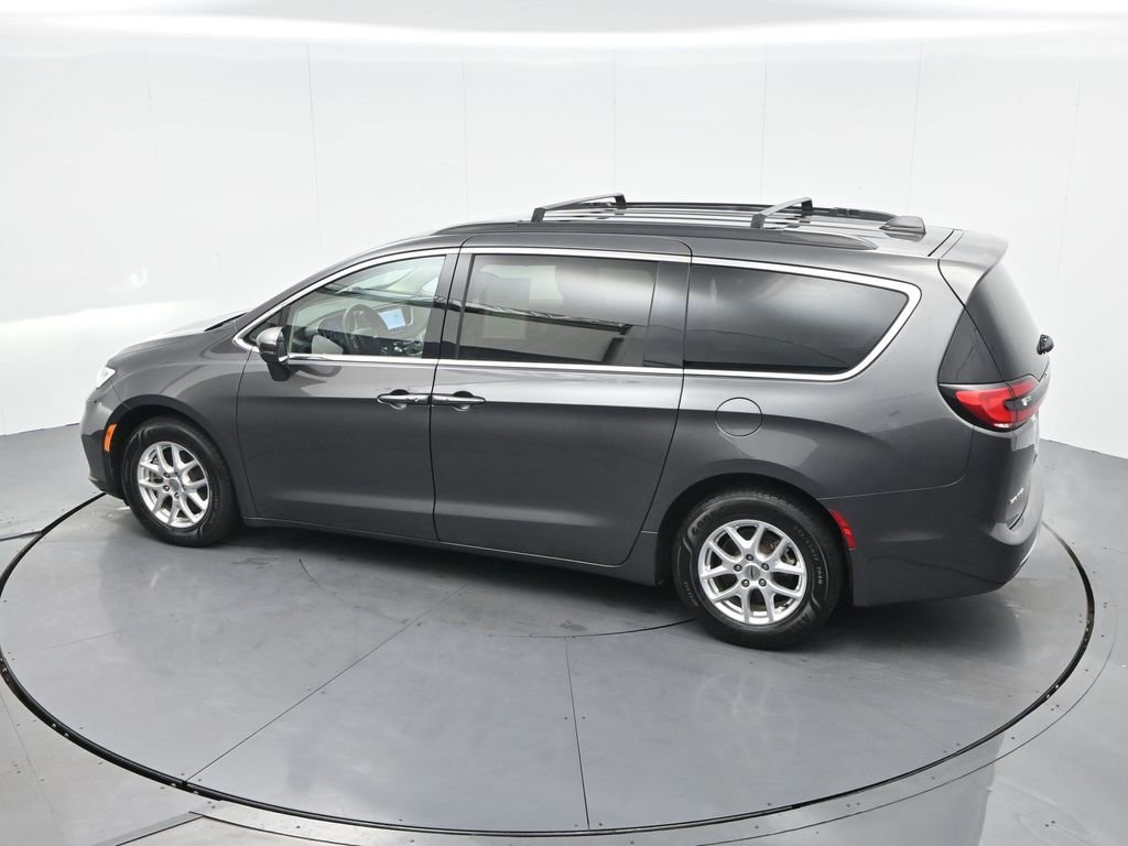 Used 2022 Chrysler Pacifica Touring-L image 34