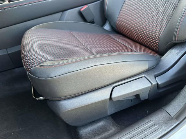 New 2026 Nissan Kicks SR image 15