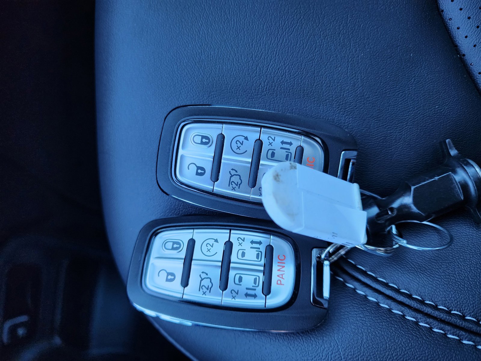 New 2026 Chrysler Pacifica Select FWD image 26