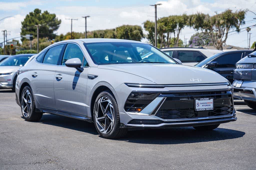 New 2026 Hyundai Sonata SEL FWD image 3