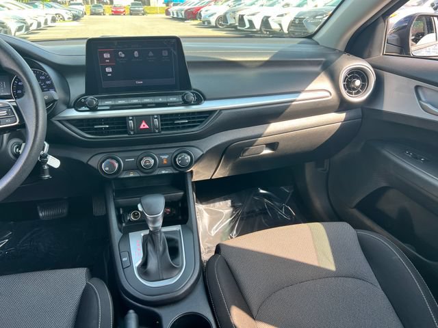 Used 2024 Kia Forte LXS w/ LXS Technology Package FWD image 15