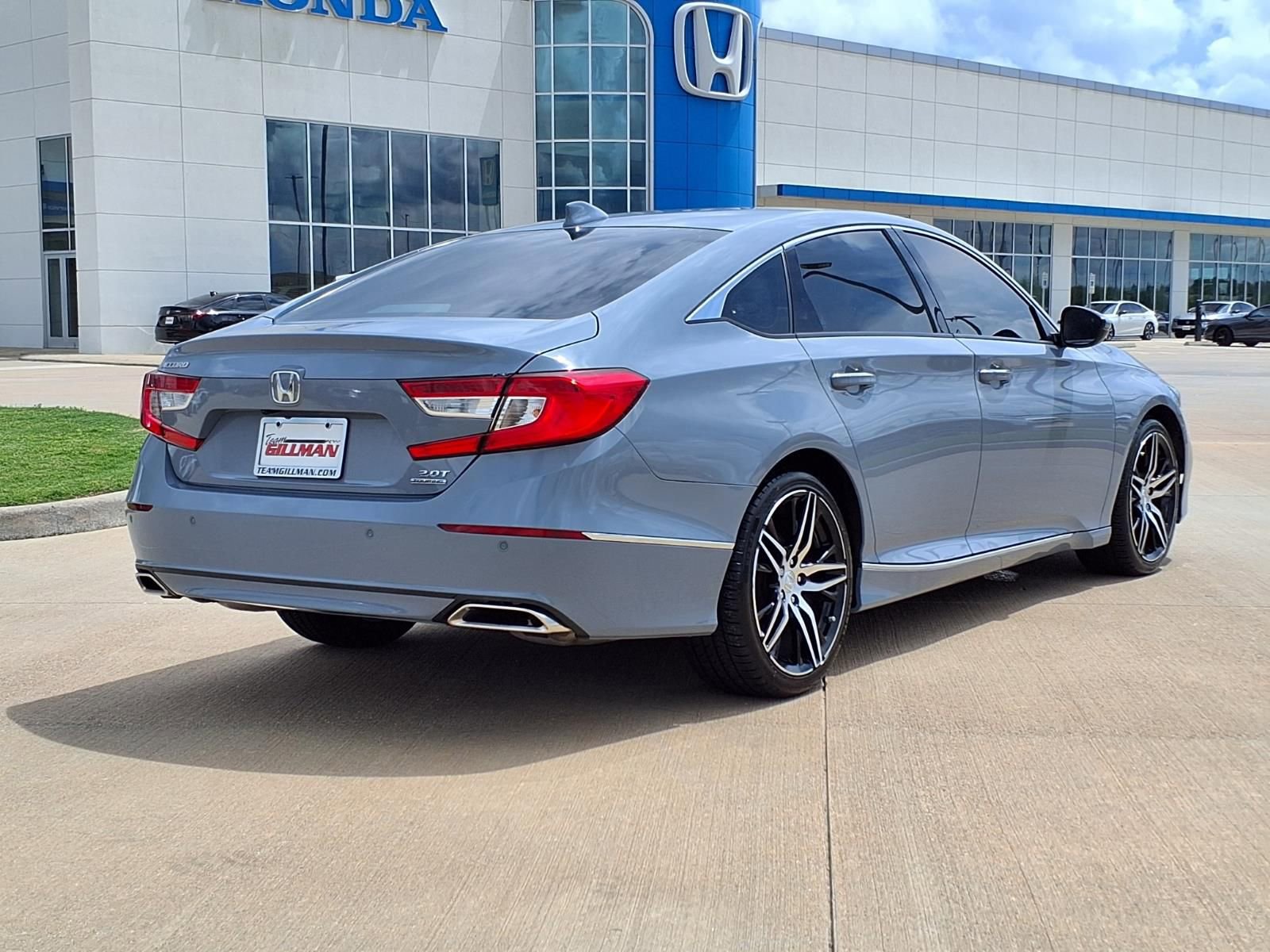 Used 2022 Honda Accord Touring image 7