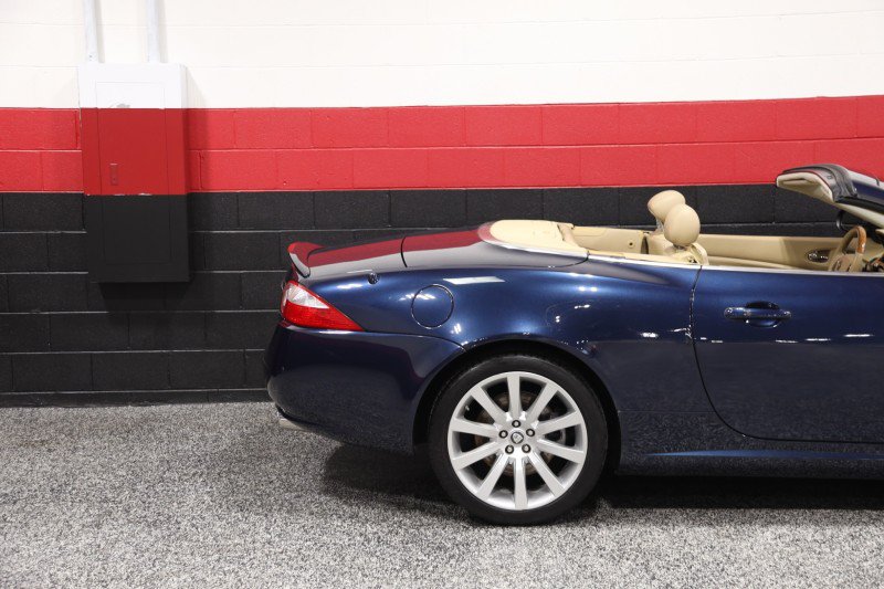 Used 2007 Jaguar XK Convertible RWD image 5