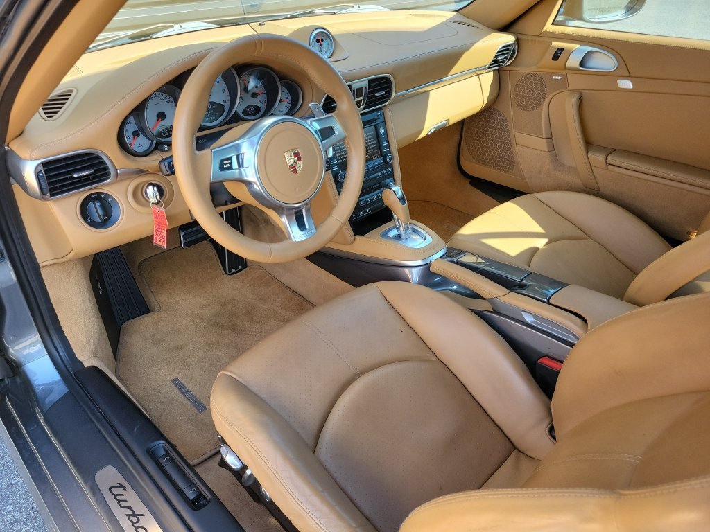 Used 2012 Porsche 911 Turbo S AWD/4WD image 4