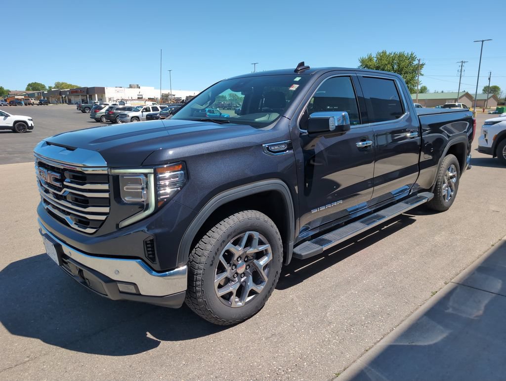 Used 2026 GMC Sierra 1500 SLT w/ SLT Premium Plus Package AWD/4WD image 4