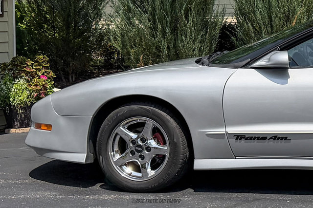 Used 1997 Pontiac Firebird Trans Am RWD image 4