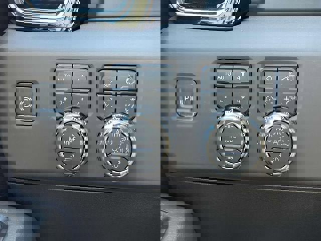 New 2026 GMC Sierra 2500 Denali w/ Denali Reserve Package image 18