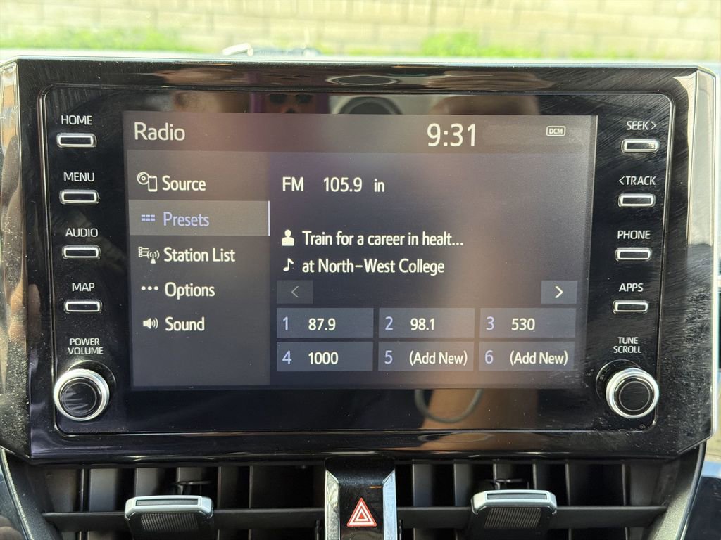 Used 2020 Toyota Corolla SE w/ Carpet Mat Package (TMS) FWD image 12