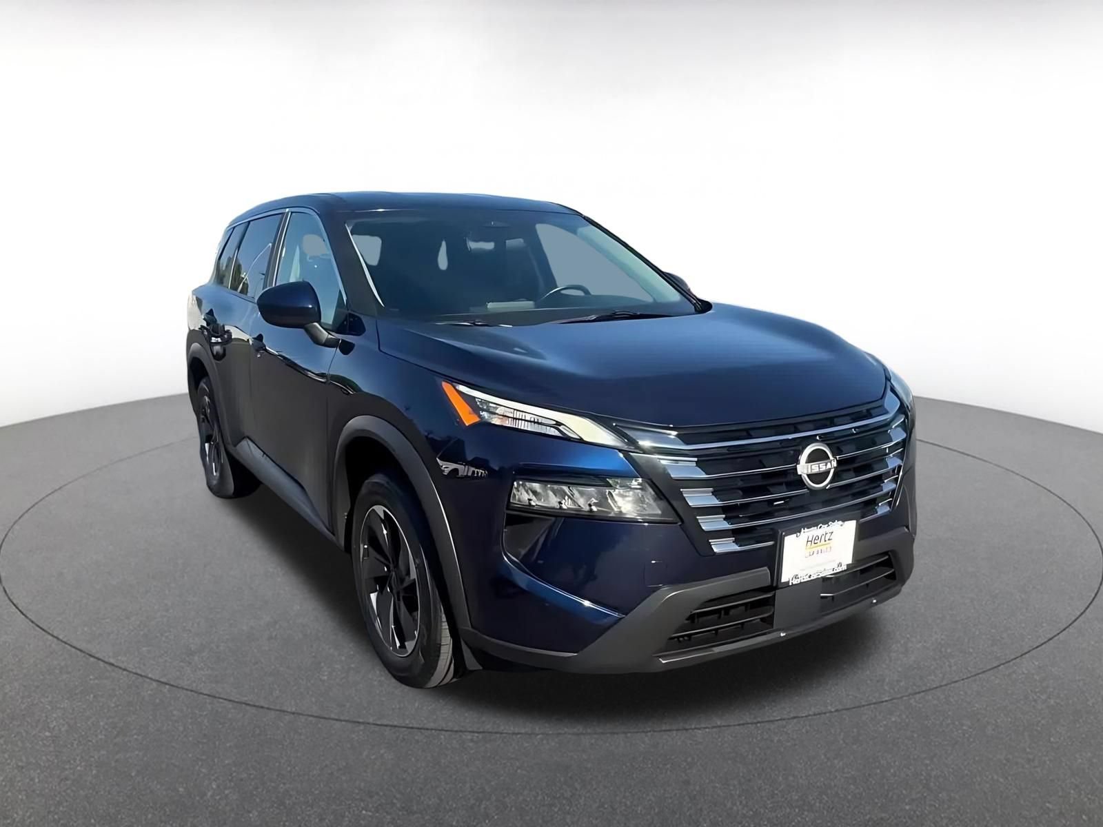 Used 2025 Nissan Rogue SV FWD image 3