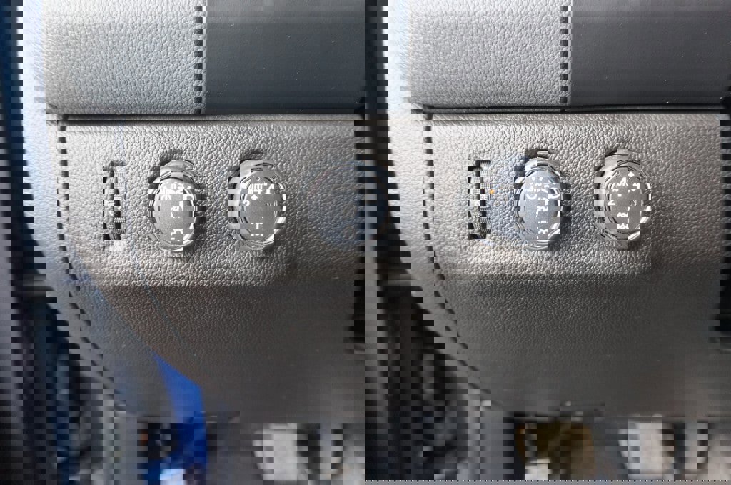 Used 2020 Chevrolet Colorado Z71 image 20